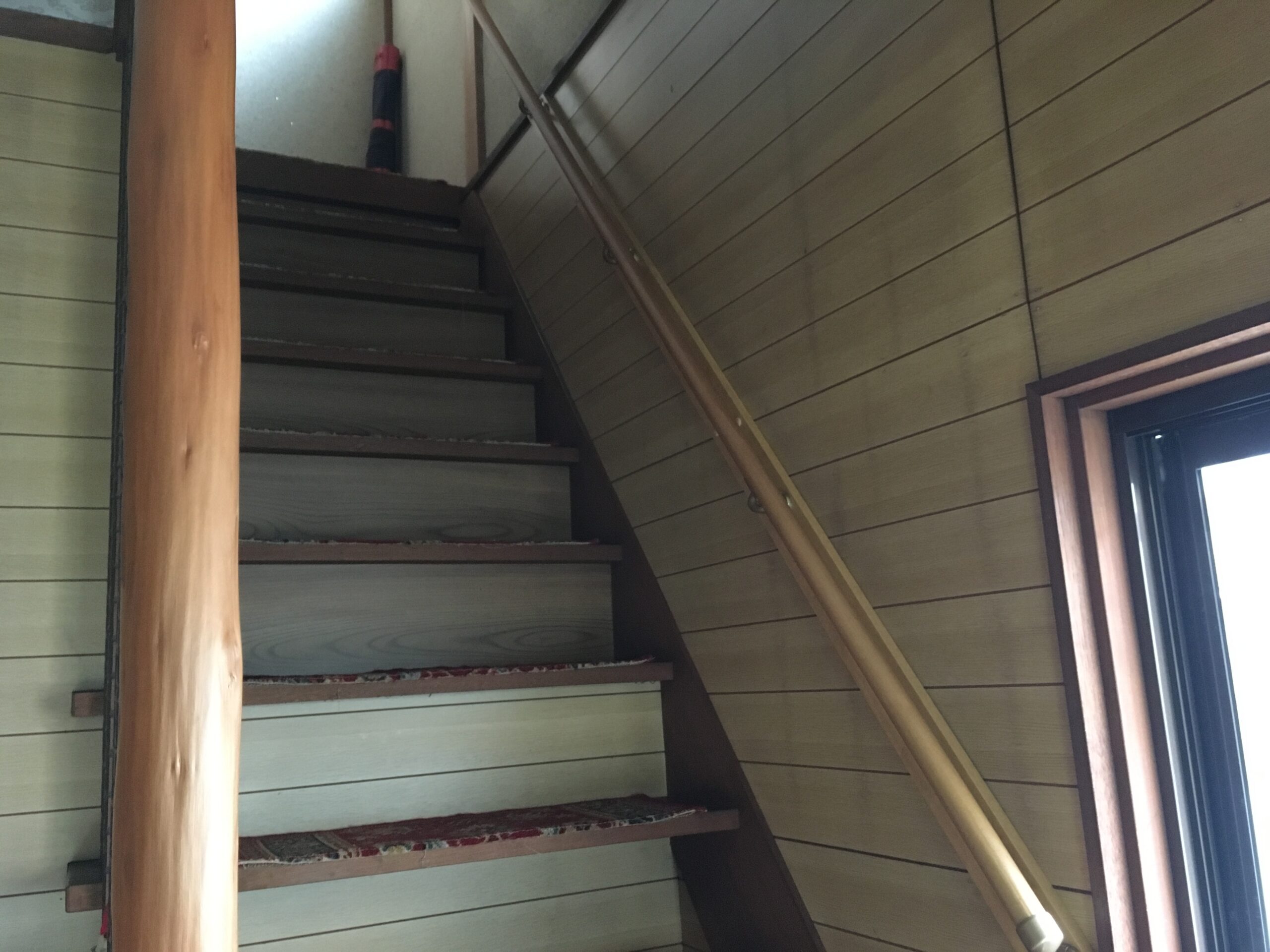 千葉県市川市の住宅の階段に手すりを取り付けました